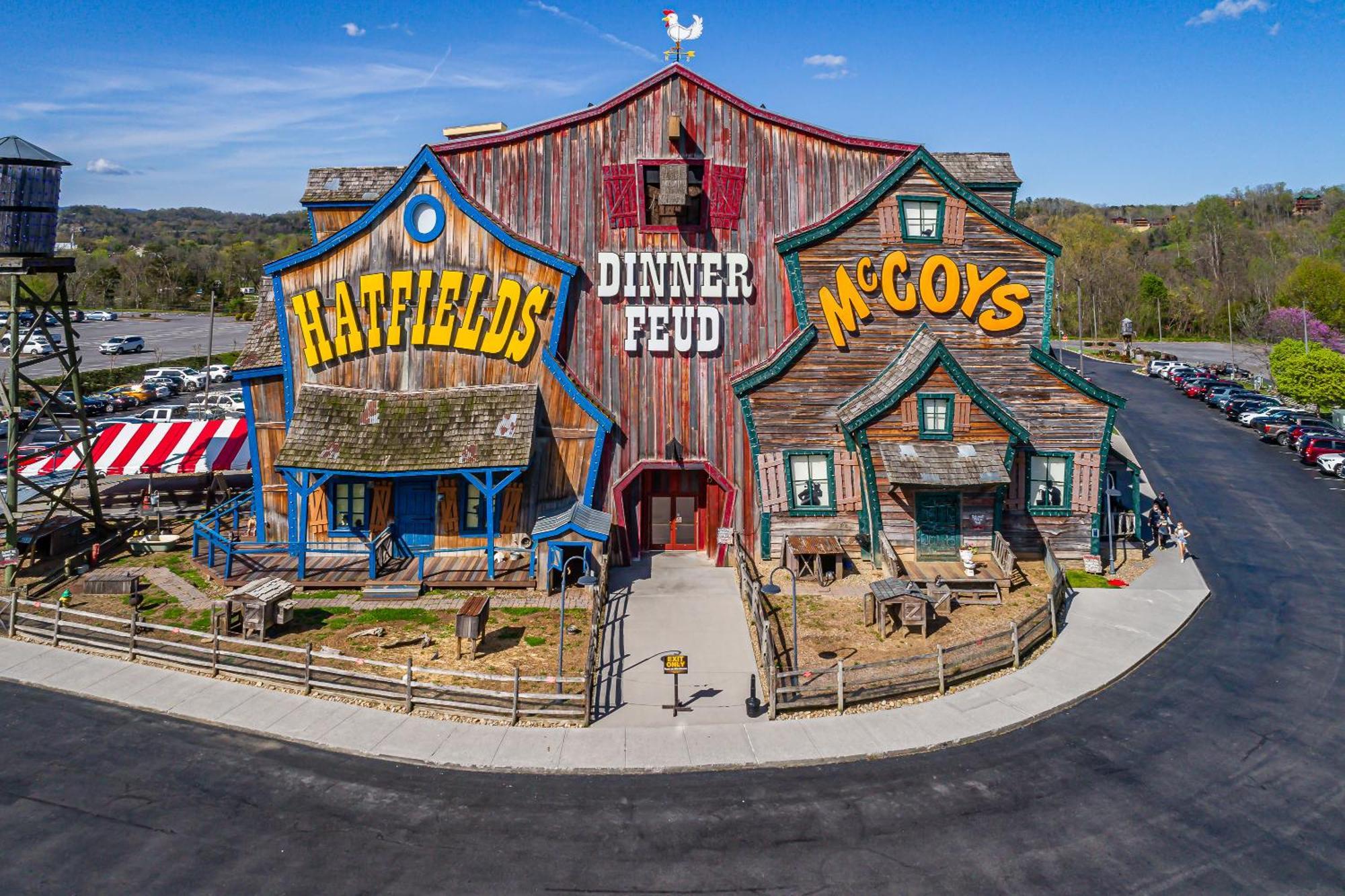 Epic Mountain Views, Hot Tub, Game Room, Sleeps 10 Sevierville Exterior photo