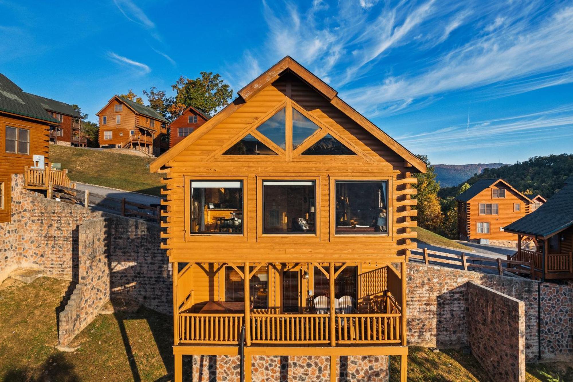 Epic Mountain Views, Hot Tub, Game Room, Sleeps 10 Sevierville Exterior photo