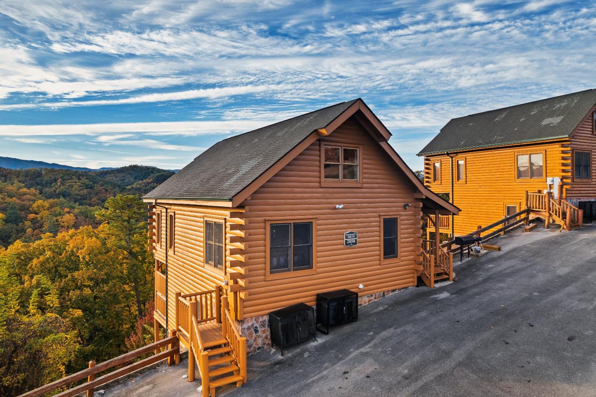 Epic Mountain Views, Hot Tub, Game Room, Sleeps 10 Sevierville Exterior photo